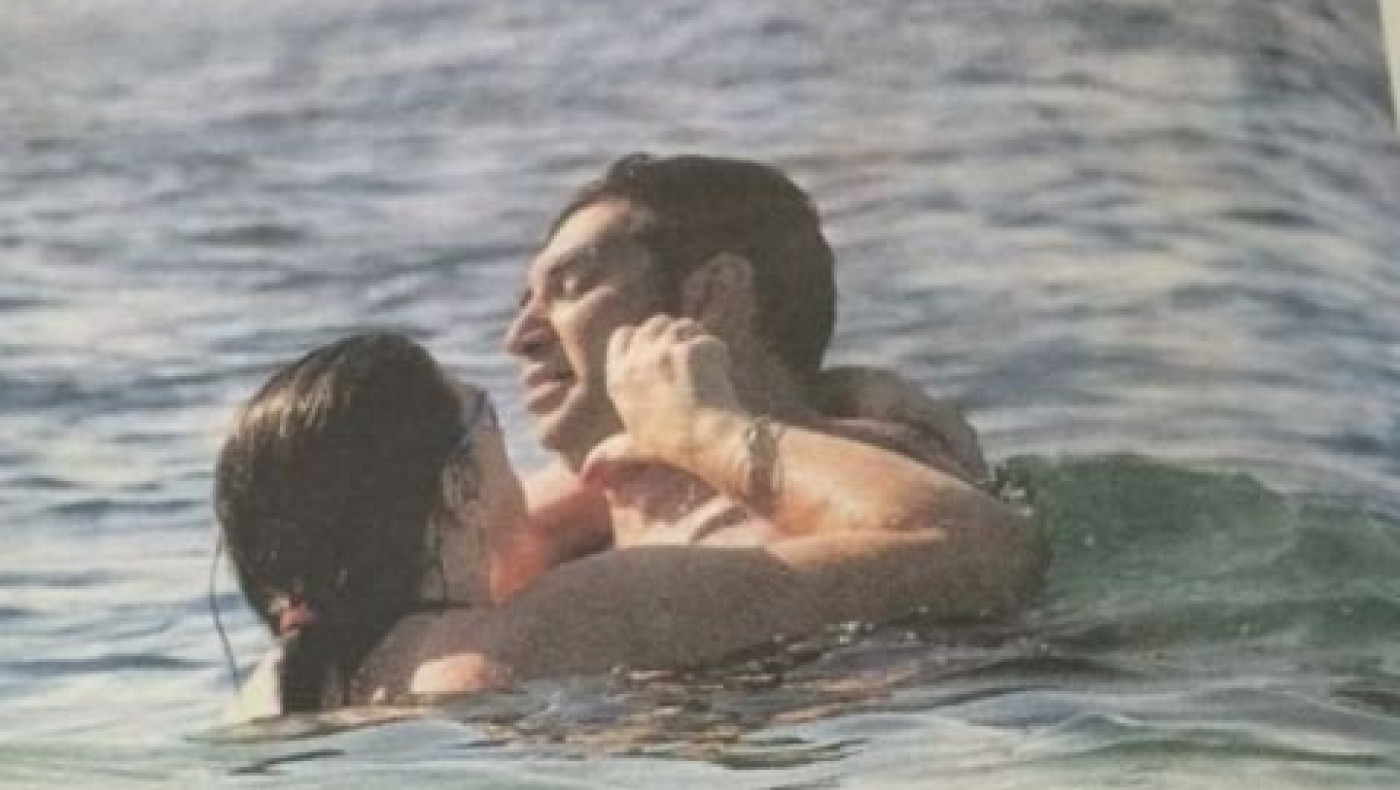 Η Ζωή Κωνσταντοπούλου στην παραλία (pics)