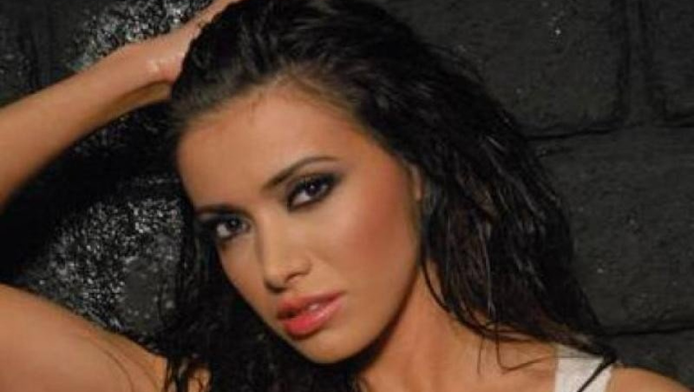 «Κολάζει» η Όλγα Φαρμάκη (Pics)