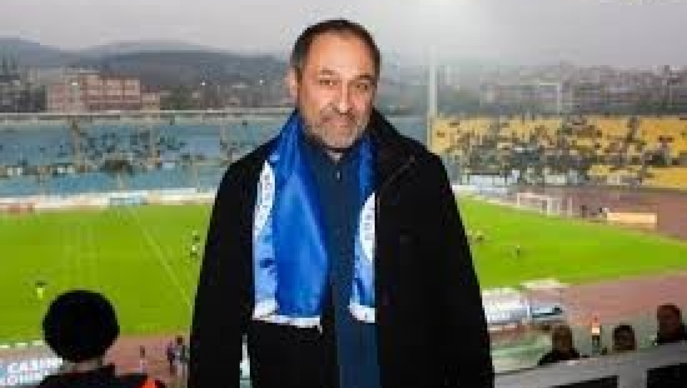 Ο Παπαθανασάκης, τα τηλέφωνα και... η Ιταλία