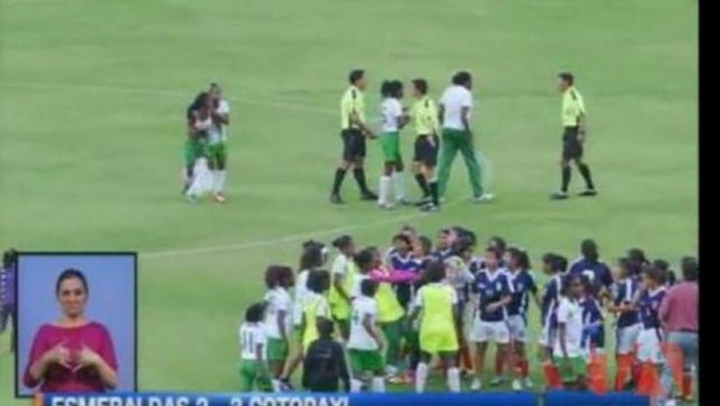 Ξύλο και των γονέων σε ματς γυναικείου πρωταθλήματος (video)