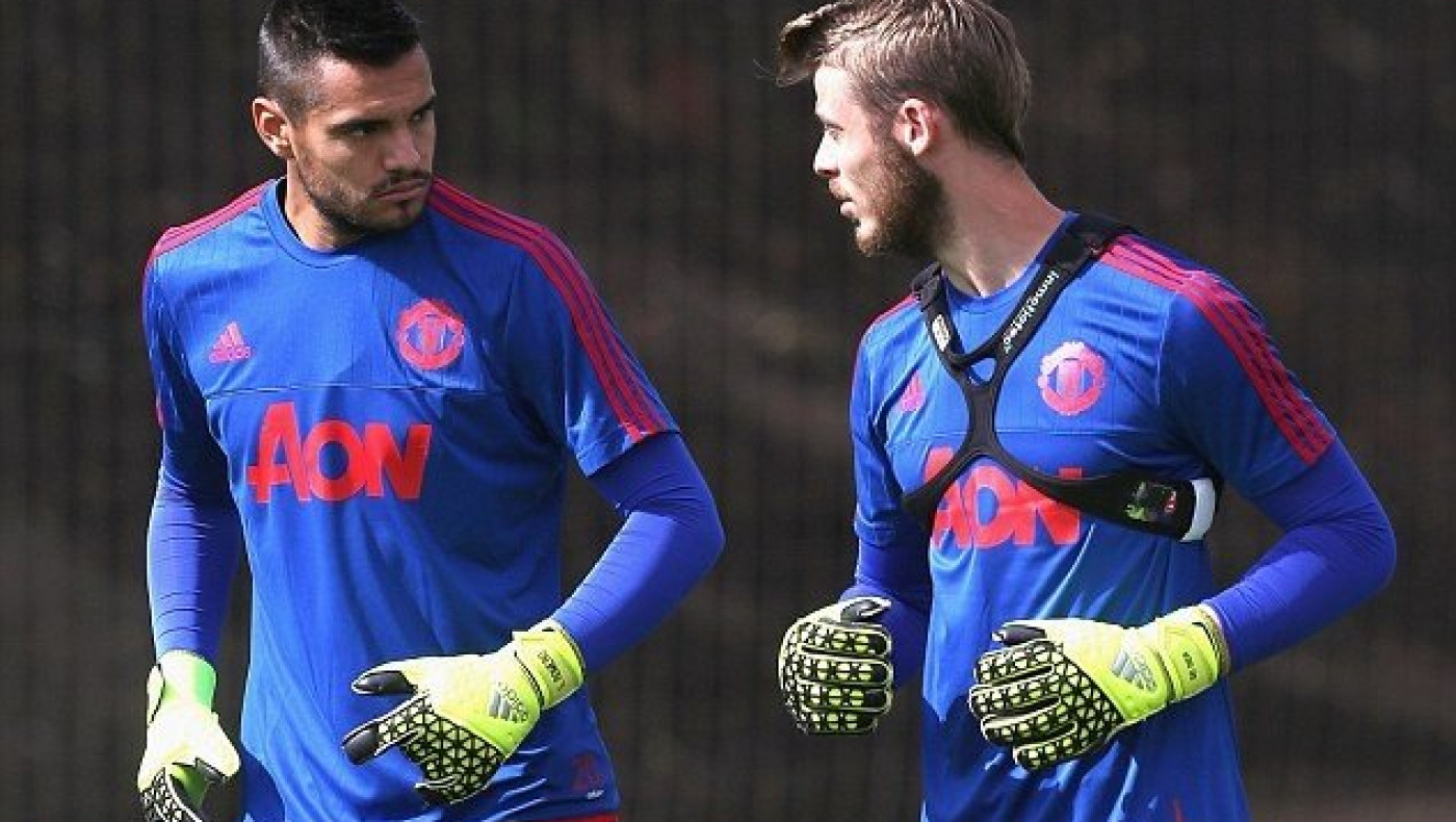 Ρομέρο και με Άστον Βίλα