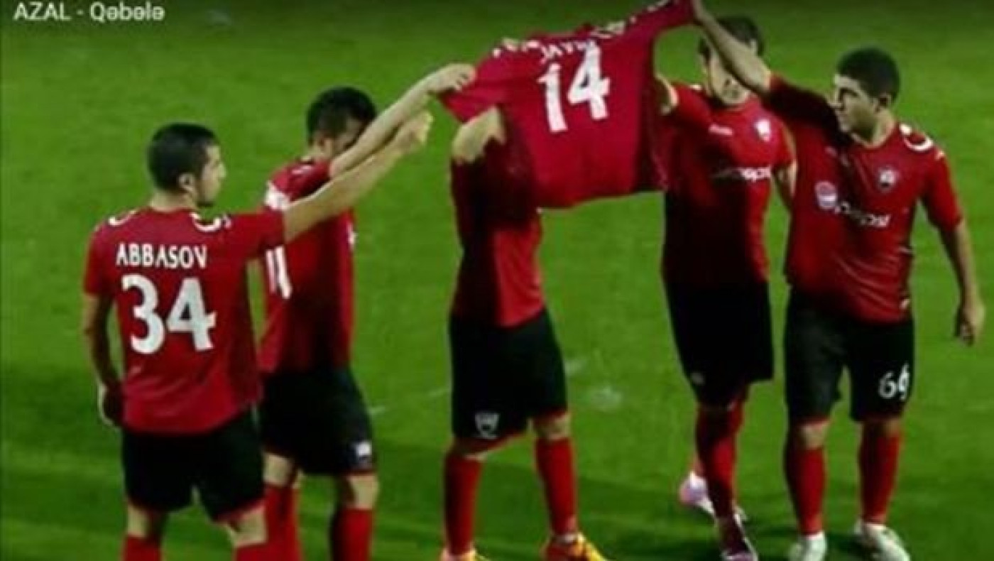 Προκαλούν οι παίκτες της Γκαμπάλα: Κίνηση με νόημα για τον Χουσεϊνοφ VIDEO