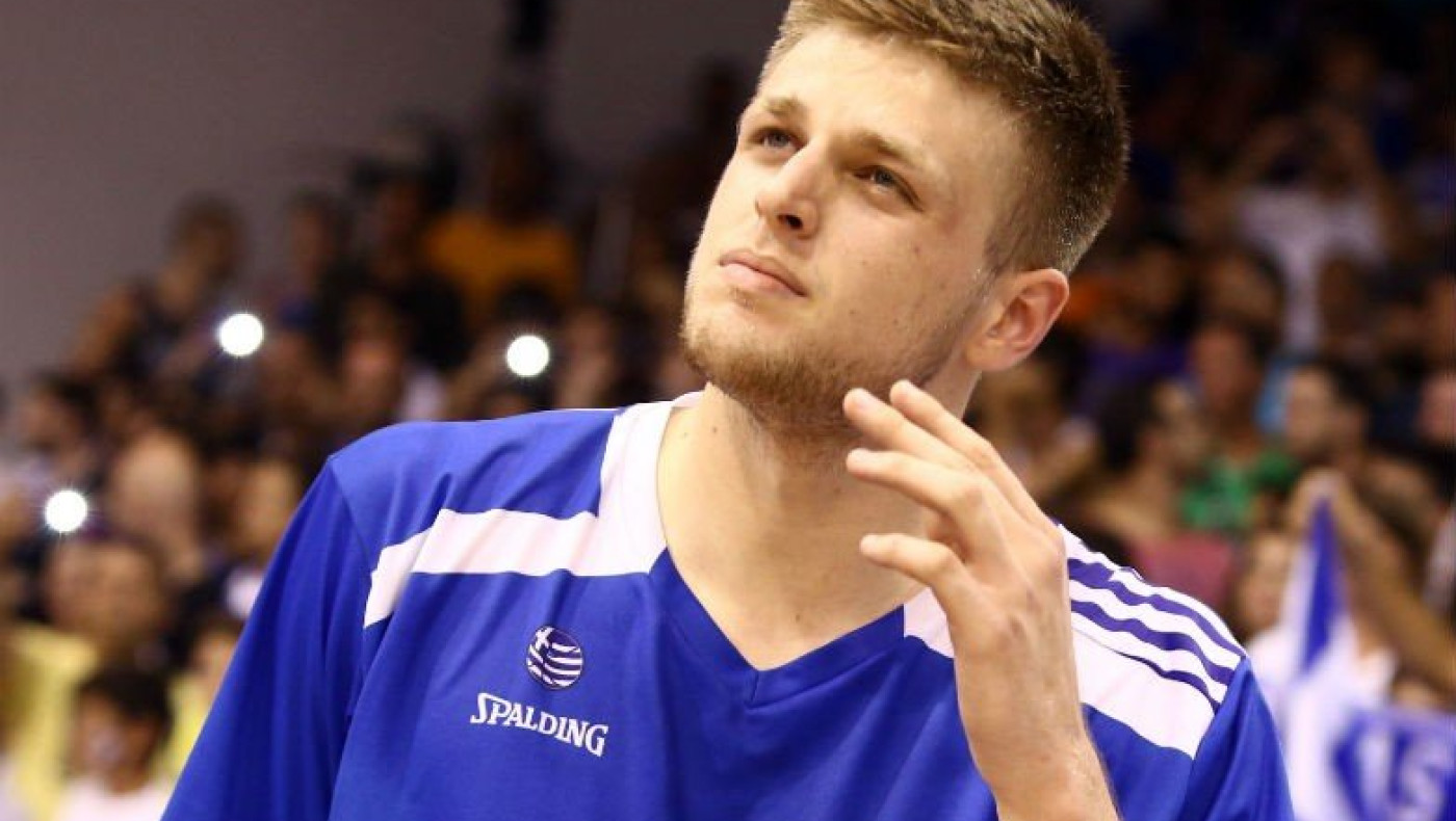 Χαραλαμπόπουλος: «Τα όνειρα βγαίνουν, αν τα κυνηγάς»