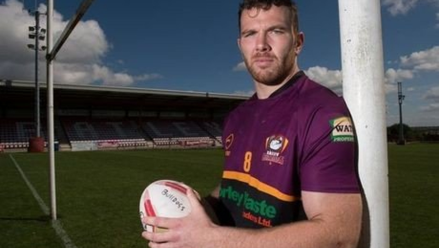 Παίκτης ράγκμπι (παντρεμένος με δύο παιδιά) παραδέχτηκε ότι είναι ομοφυλόφιλος!