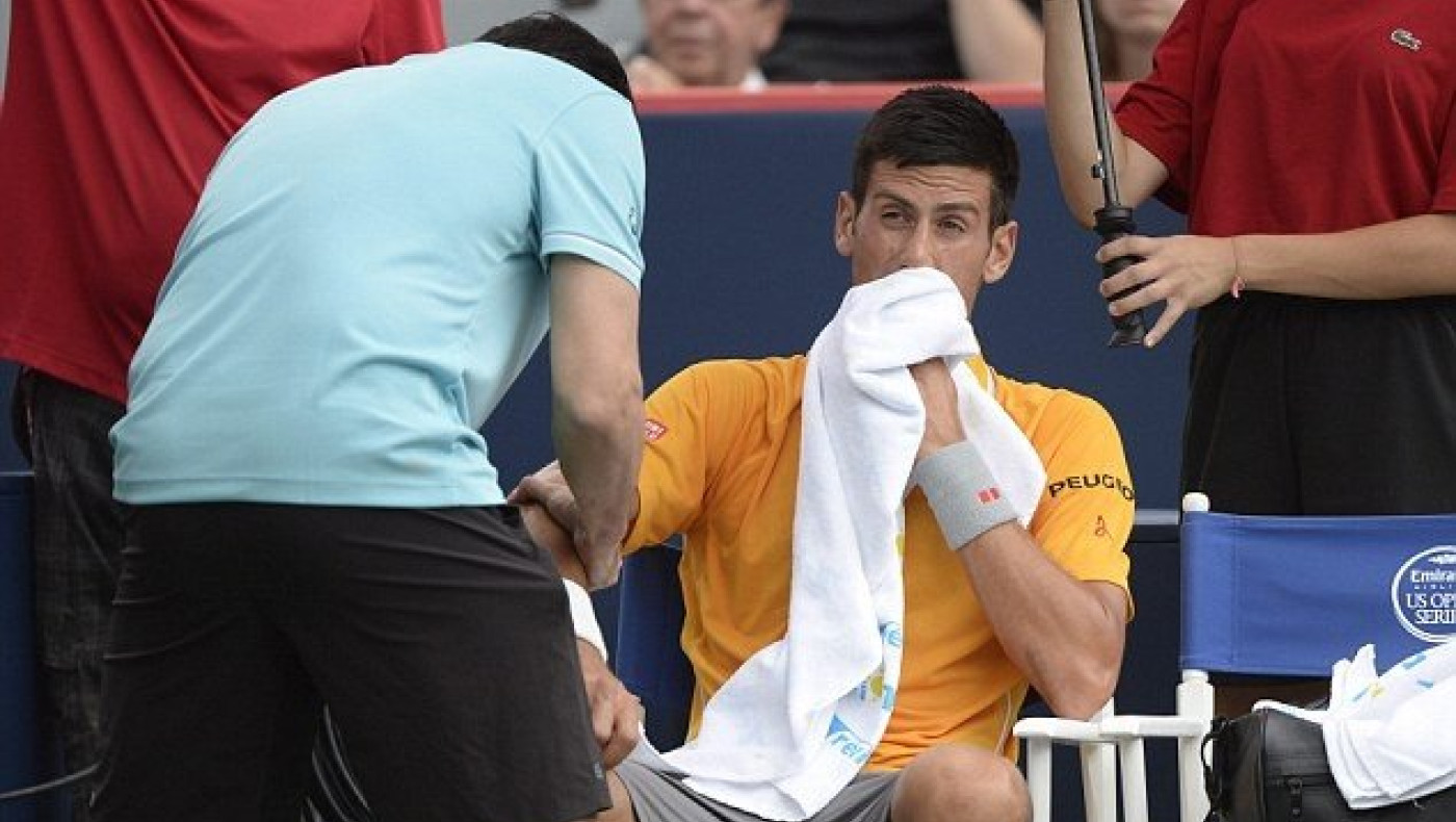 ΑΠΙΣΤΕΥΤΟ: Ζαλίστηκε γιατί μύρισε χασίς ο Τζόκοβιτς την ώρα του αγώνα (VIDEO)