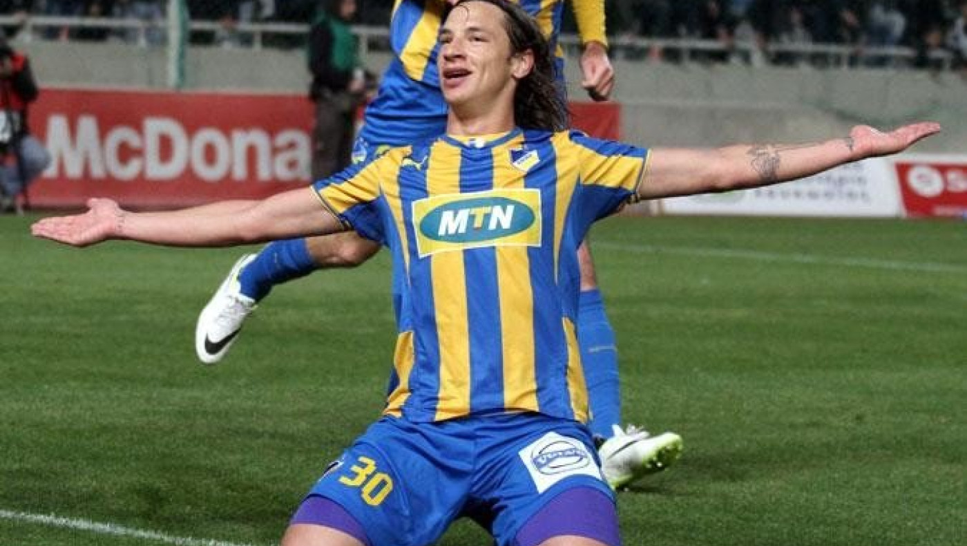 Ο Ντε Βινσέντι δίνει ρεσιτάλ στο τραγούδι! (video)