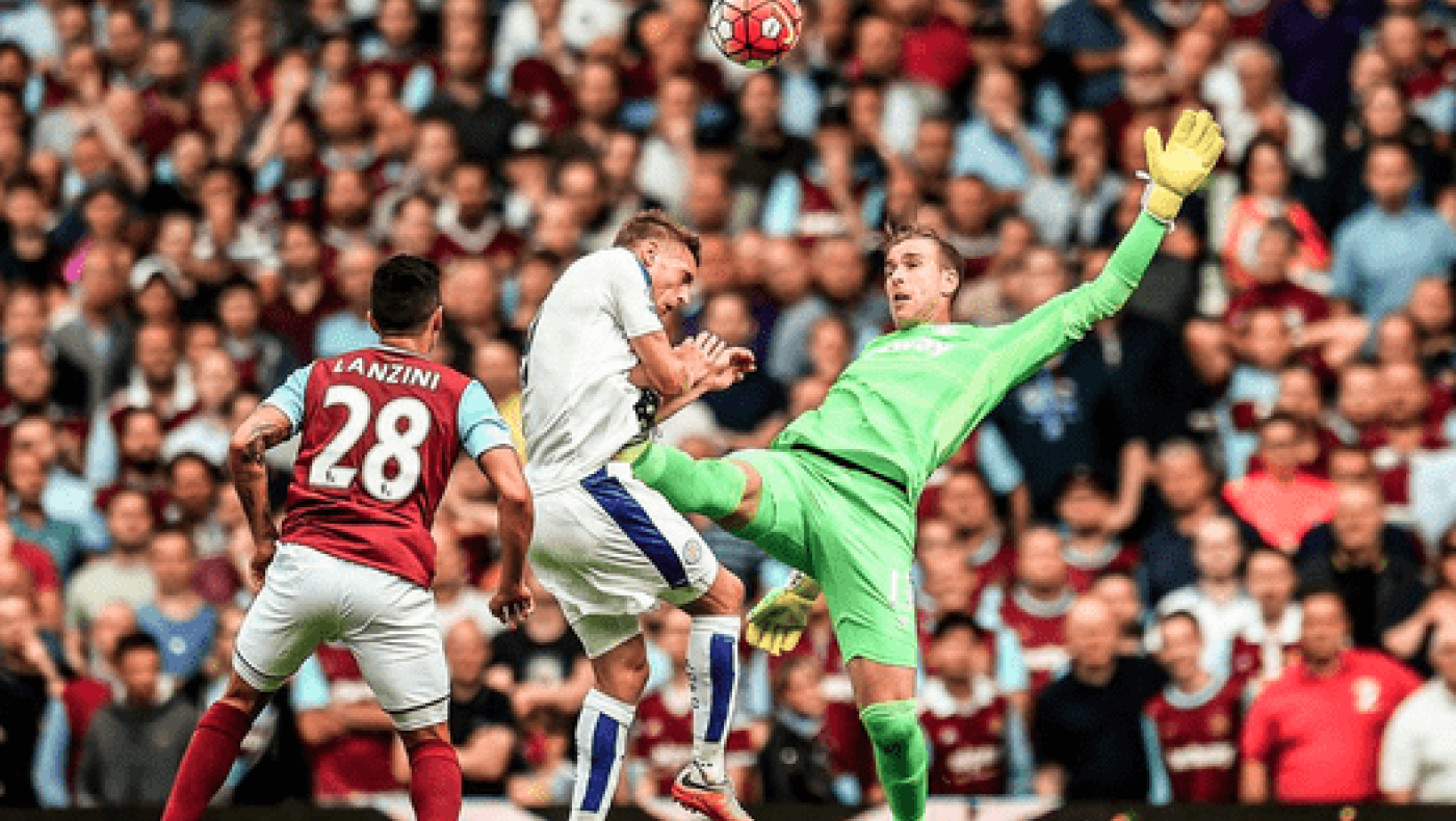 Το... kung fu τάκλιν του Άντριαν που προκάλεσε αντιδράσεις (VIDEO)