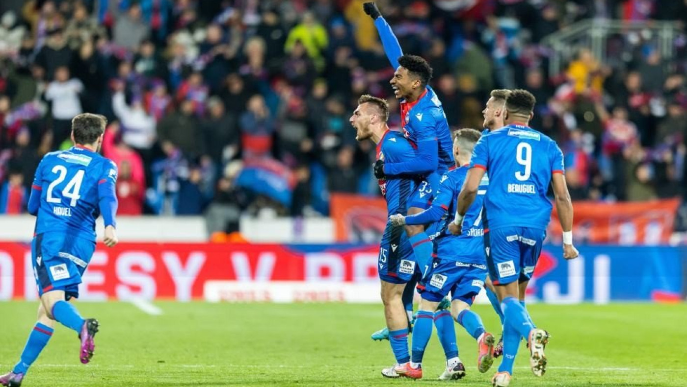 Χαριζακλής: Κυνική και με παράδοση