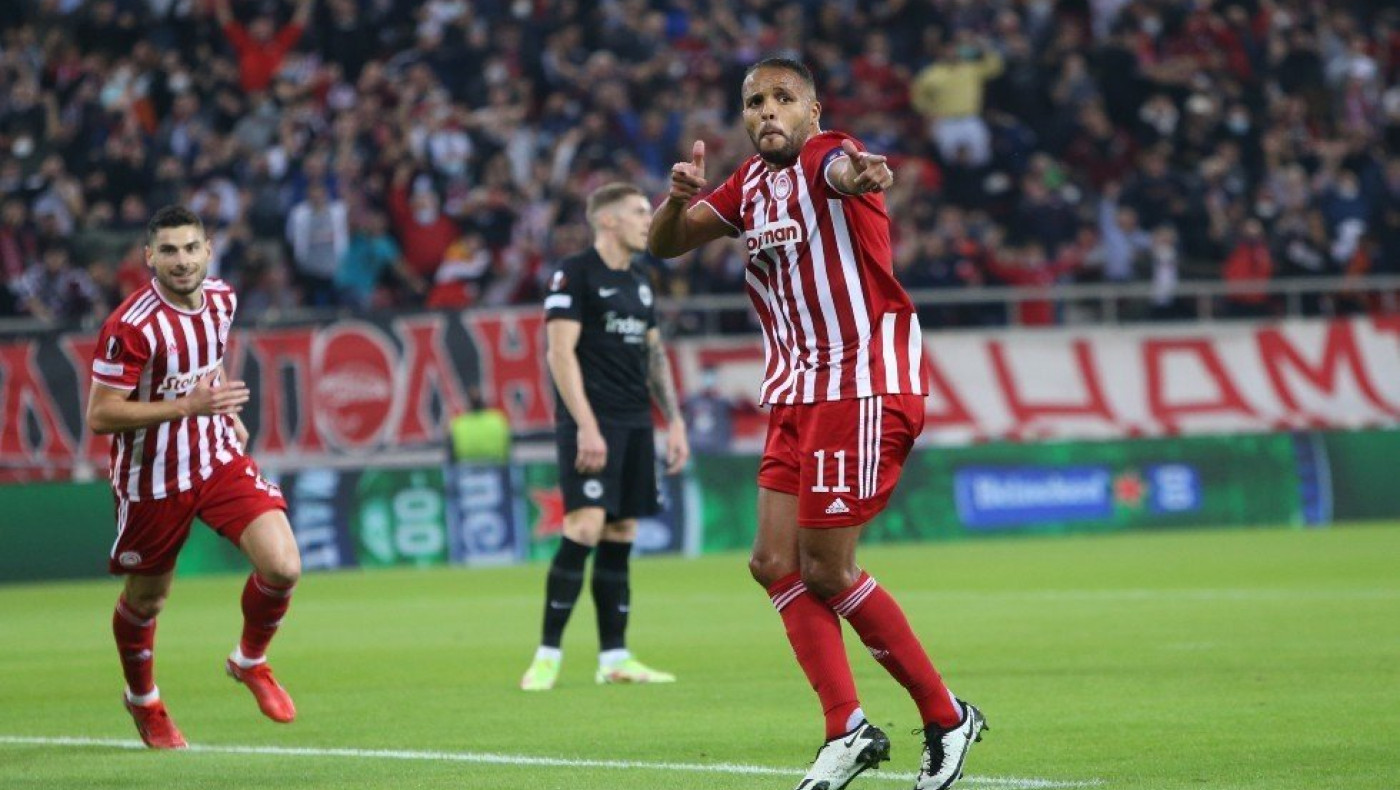 «Βόμβα» της Cosmote με Ολυμπιακό