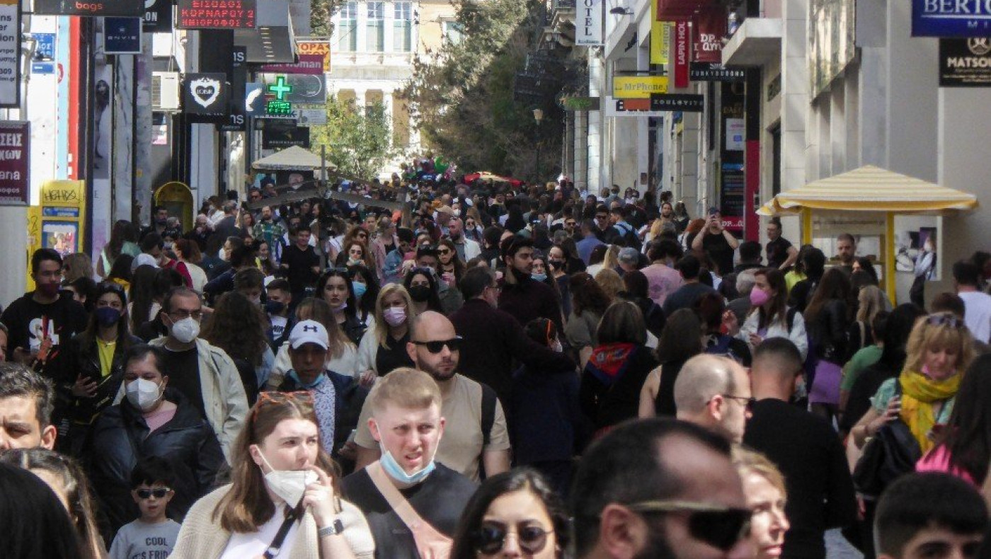 Αρχίζουν οι ενδιάμεσες εκπτώσεις - Όλες οι λεπτομέρειες