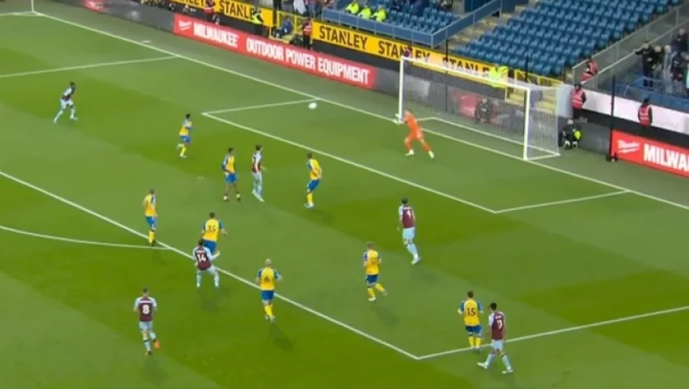 Μπέρνλι – Σαουθάμπτον: Διακοπή για να σπάσει η νηστεία των Μουσουλμάνων