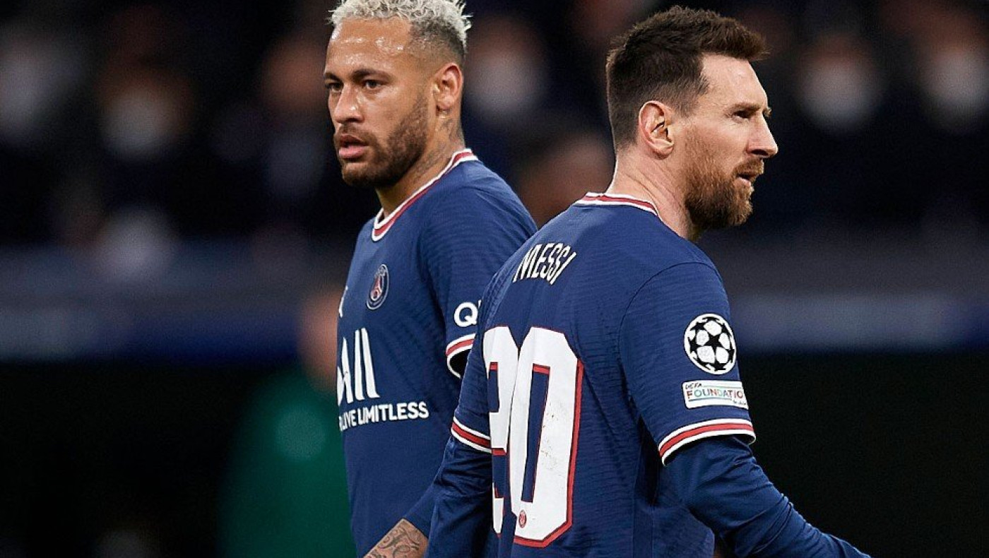 Για έναν ακόμα χρόνο στην Παρί ο Μέσι - Τι συμβαίνει με τον Νεϊμάρ
