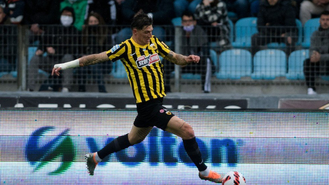 Επίσημο: Ο Τσούμπερ συνεχίζει στην ΑΕΚ