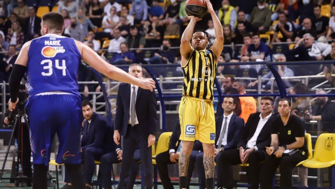 Νίκη... 6αδας και play off για τον Άρη απέναντι στη Λάρισα