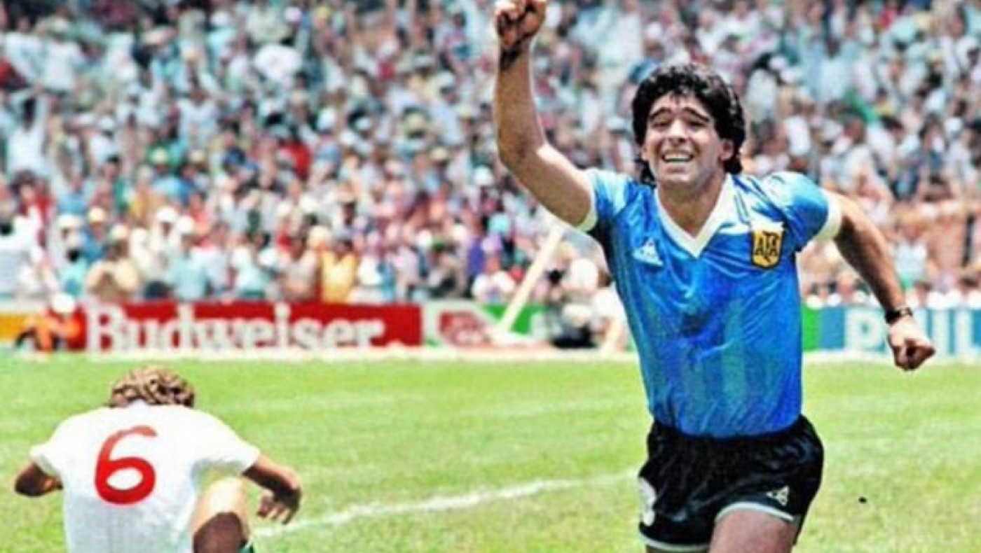 Μαραντόνα: Πουλήθηκε 8,5 εκατ. ευρώ η φανέλα του Μαραντόνα που φορούσε στο «Χέρι του Θεού»