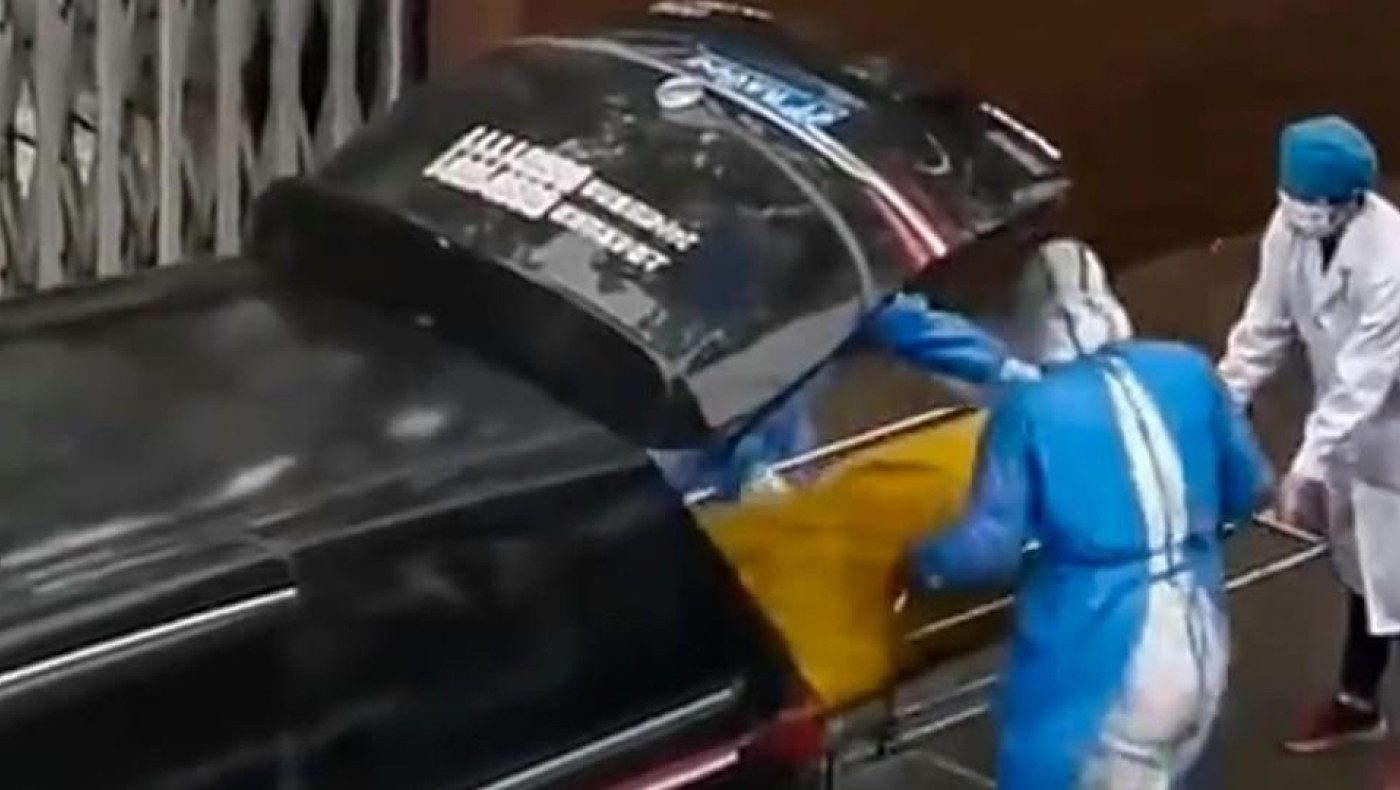 Τον έβαλαν σε σακούλα και τον πήγαν στο νεκροτομείο ενώ ήταν ζωντανός