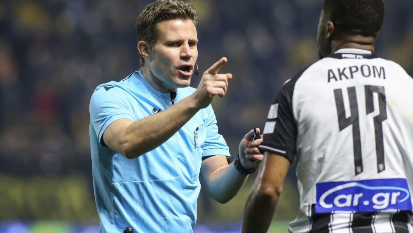 Μπριχ: «Στο φινάλε της σεζόν η πίεση είναι τεράστια, ο διαιτητής είναι εκείνος που συγκεντρώνει αρνητικά σχόλια»