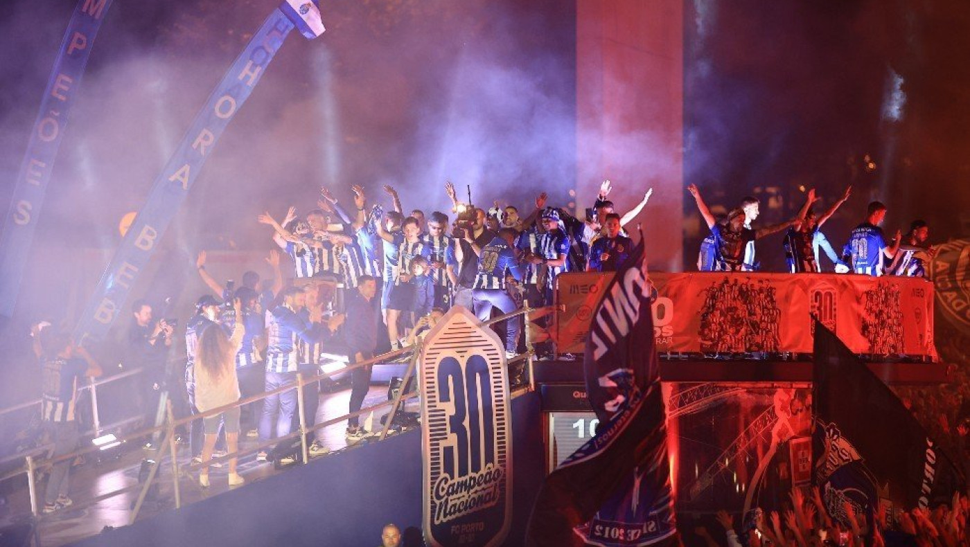 Με πούρο , πανηγύρια και σαμπάνια γιόρτασε ο Κονσεϊσάο το πρωτάθλημα