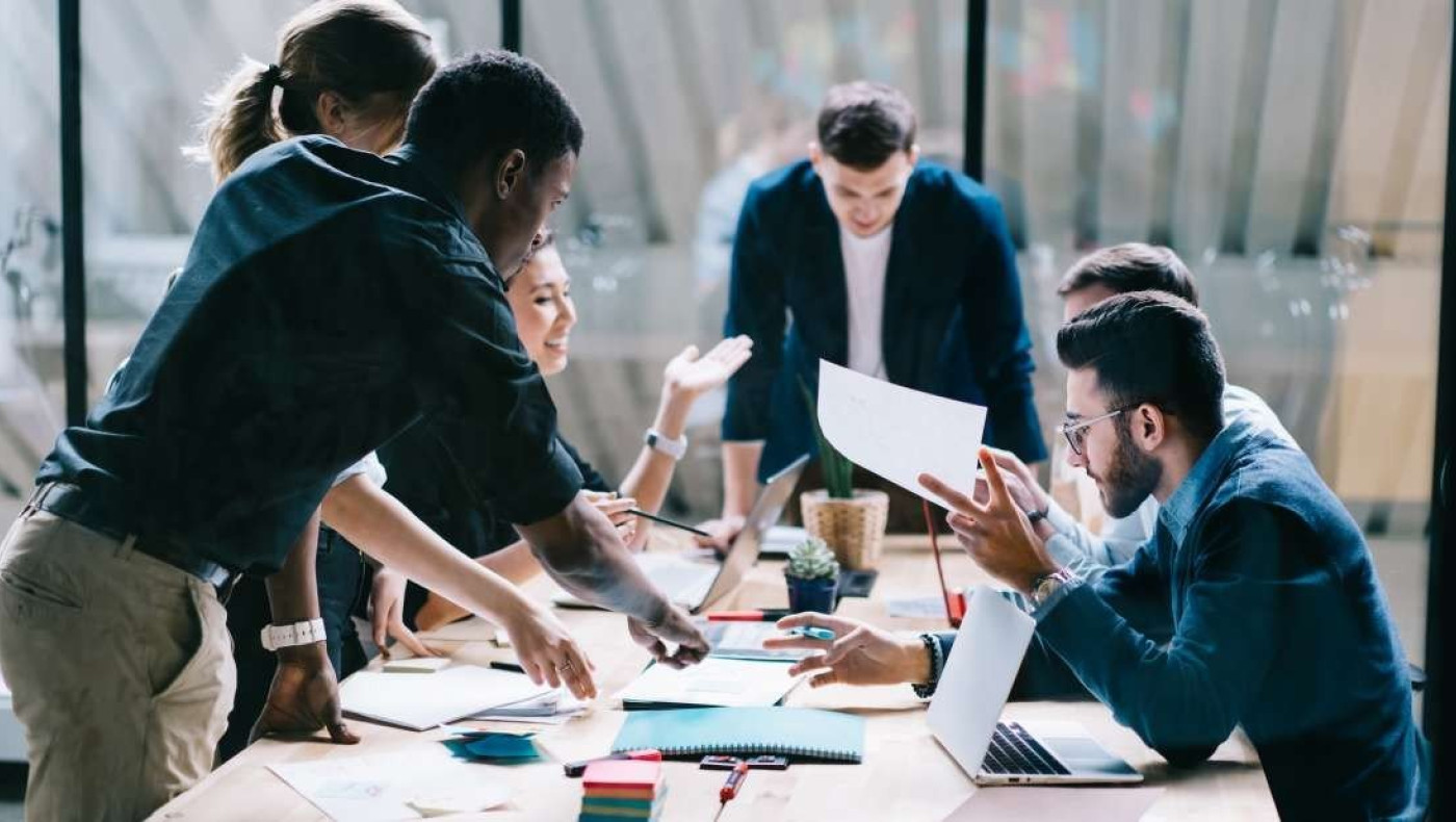 «Πάω Μπροστά»: Νέο πρόγραμμα για την κατάρτιση 15.000 εργαζομένων