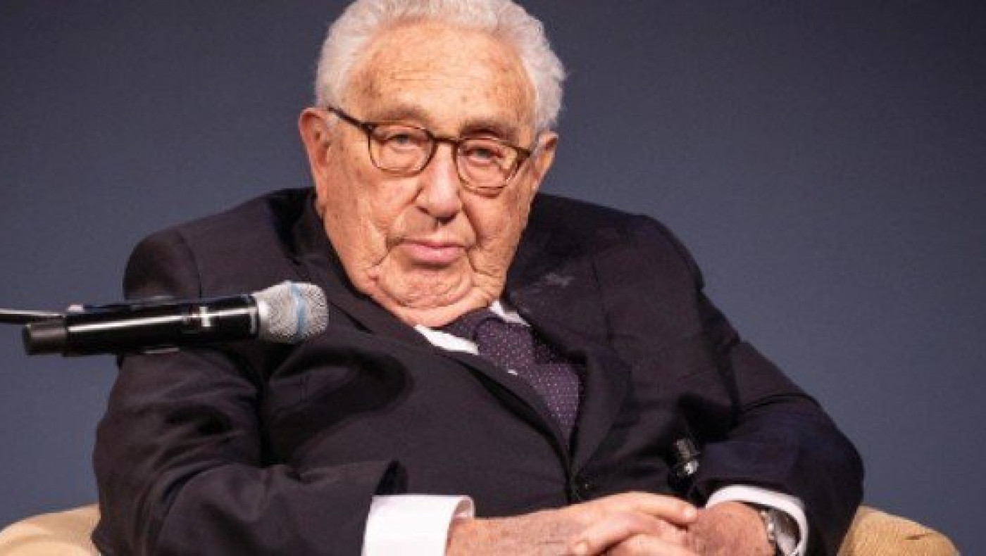 Κίσινγκερ: «Πού πρέπει να φτάσει ο Πούτιν για να τελειώσει τον πόλεμο»
