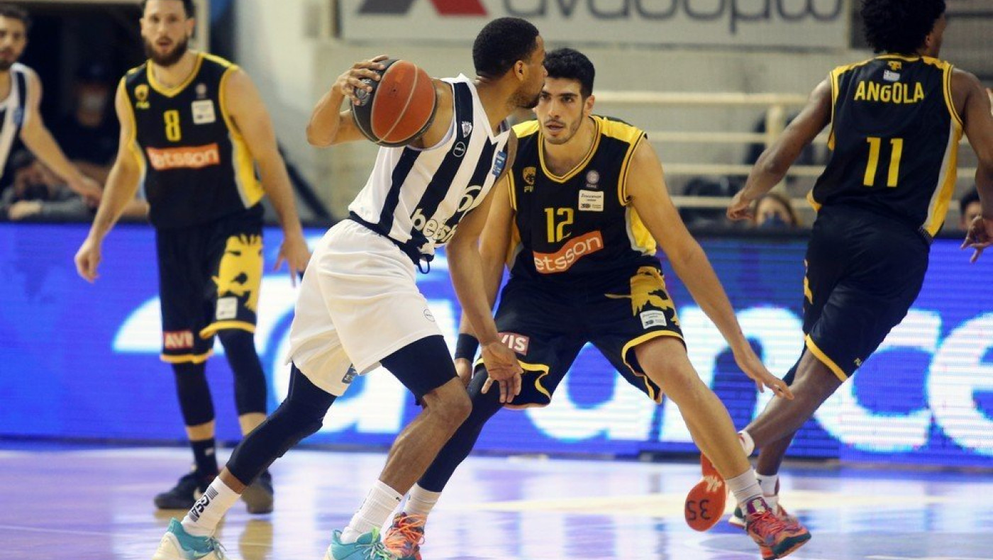 Μεγάλη νίκη του ΠΑΟΚ επί της ΑΕΚ, αλλά έμεινε εκτός πλέι οφ