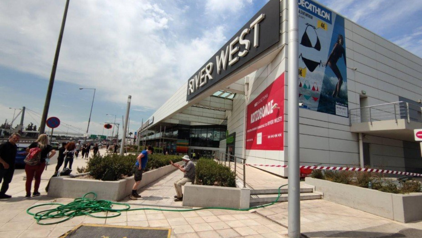 «Απεσταλμένος του Θεού» δήλωσε ο άνδρας που έπεσε με το αυτοκίνητό του σε εμπορικό κέντρο