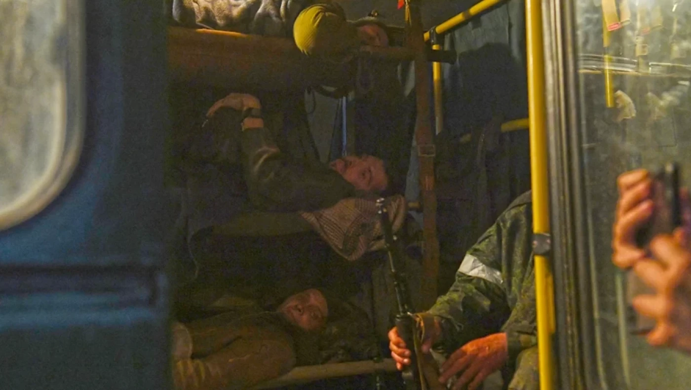 Παραδόθηκαν οι τελευταίοι μαχητές του Αζοφστάλ -Συγκλονίζει η έξοδος των πολιορκημένων Ουκρανών
