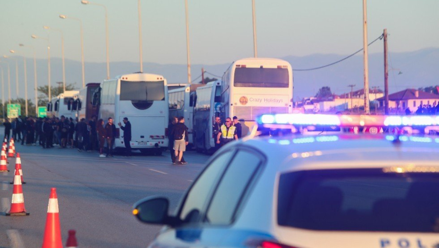 Ταλαιπωρία για δεκάδες οπαδούς του ΠΑΟΚ: Λεωφορείο με 94 οπαδούς... έμεινε στη Λαμία