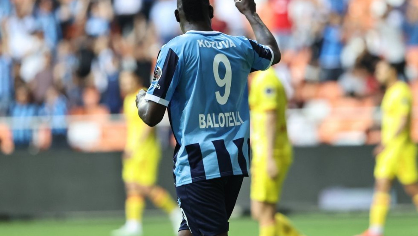 ΤΡΟΜΕΡΟΣ Μπαλοτέλι πέτυχε 5 γκολ στην Τουρκία και το ένα με ραμπόνα! (vid)