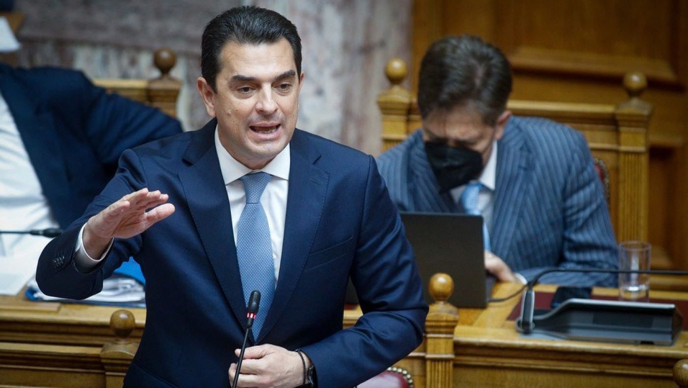 Ο Σκρέκας μηδενίζει τις πιθανότητες για διακοπές ρεύματος και προαναγγέλλει πρόγραμμα με ηλιακούς θερμοσίφωνες