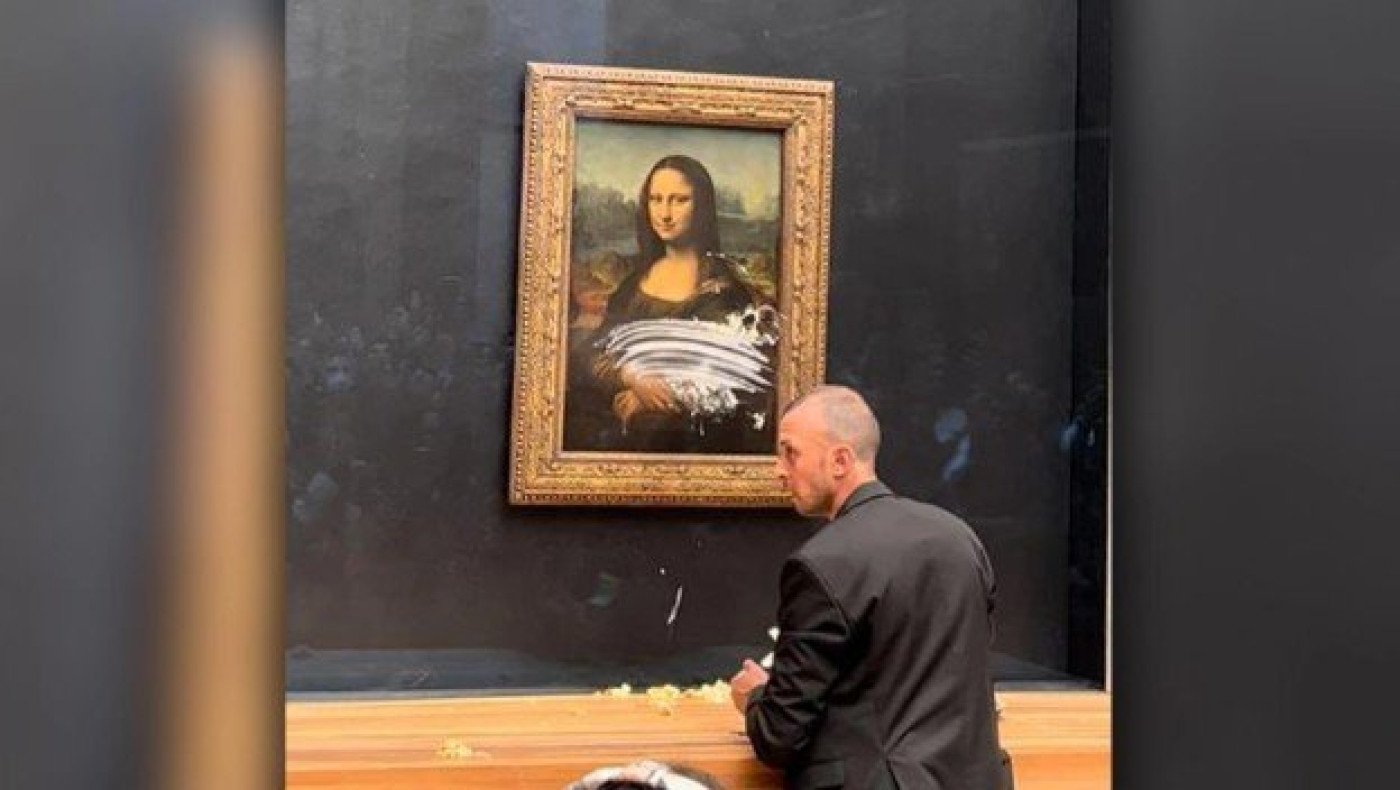 Γαλλία: Άνδρας μεταμφιεσμένος σε γυναίκα πέταξε τούρτα στη «Μόνα Λίζα»!
