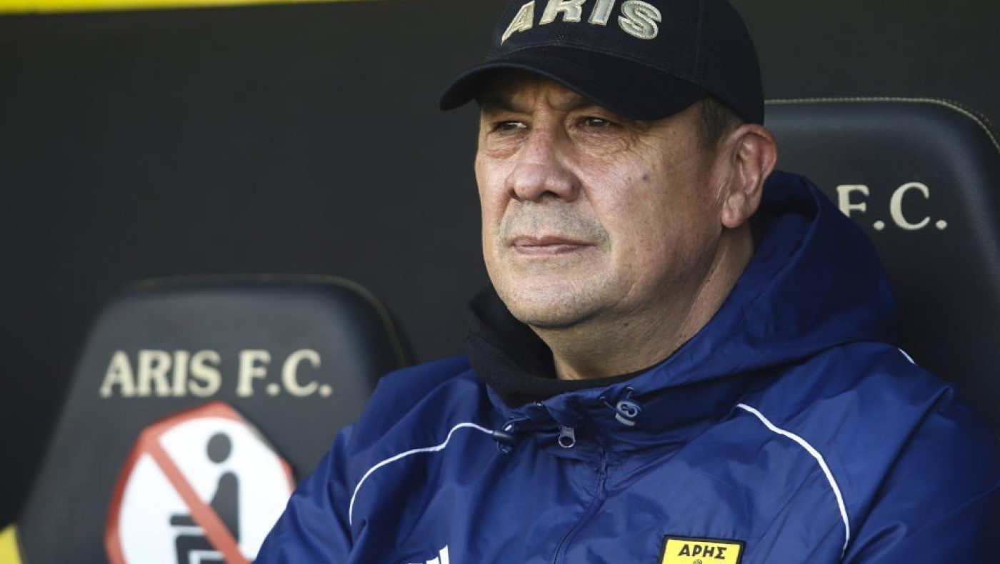 Απίστευτη δήλωση Μπούργος πως δίνει σημασία στα ζώδια για τη στελέχωση των ομάδων του!