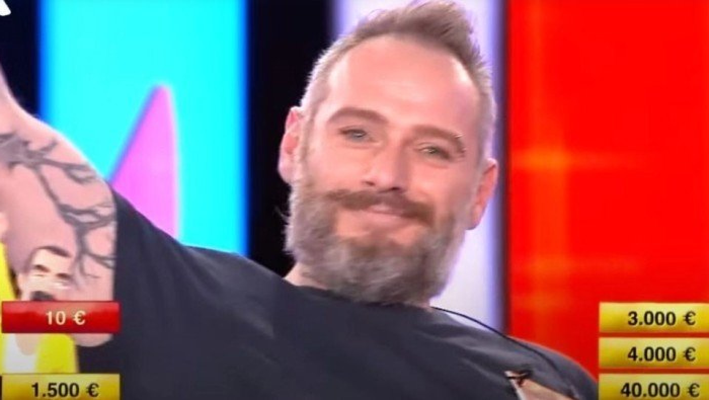 ﻿Ξέφρενοι πανηγυρισμοί στο Deal: Συγκίνησε ο Μάριος που αρνήθηκε 20.000 ευρώ (vid)