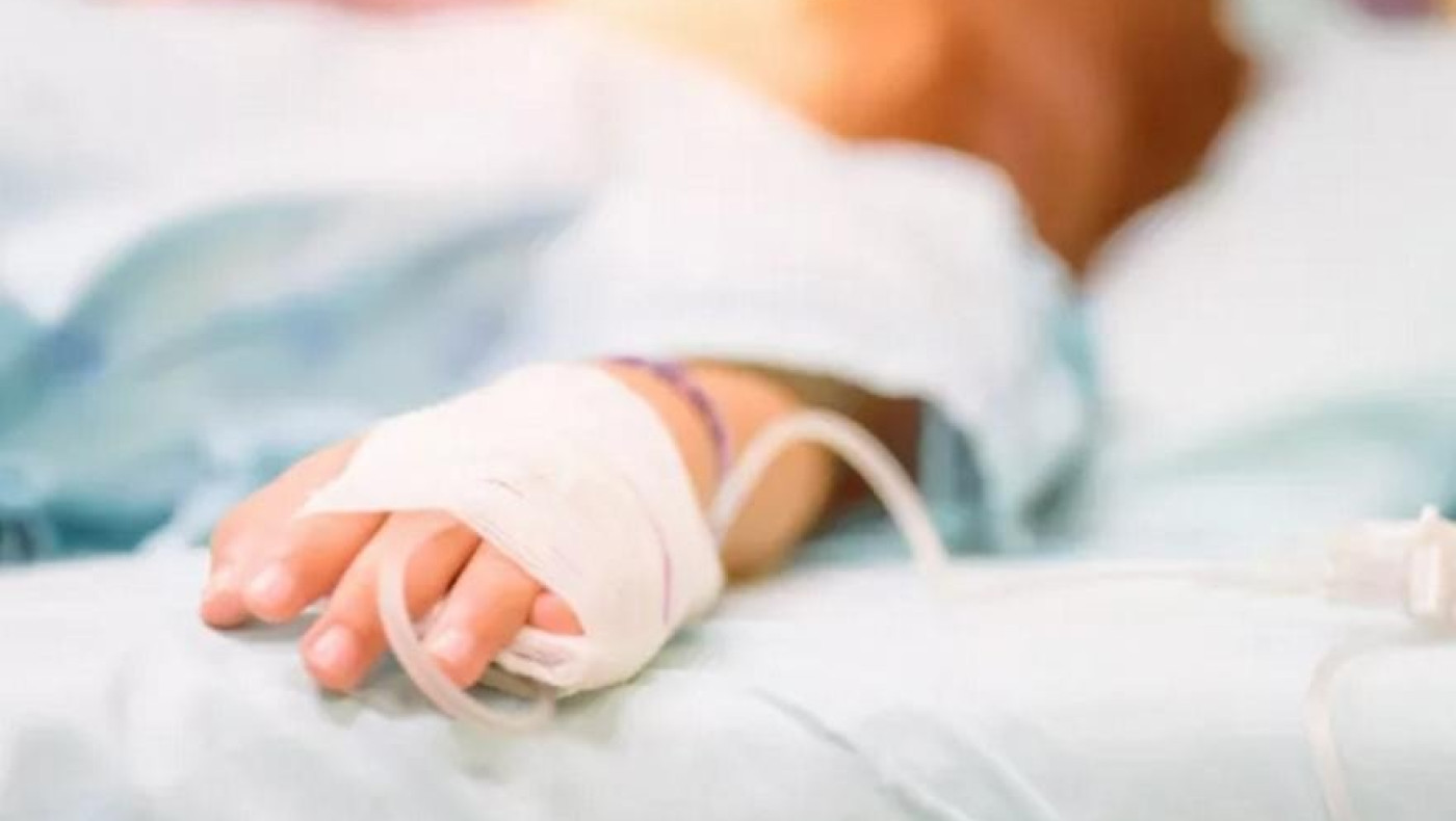 ΦΡΙΚΗ: Άφησαν 9χρονη να πεθάνει από ψείρες -Μητέρα και γιαγιά κατηγορούνται για φόνο