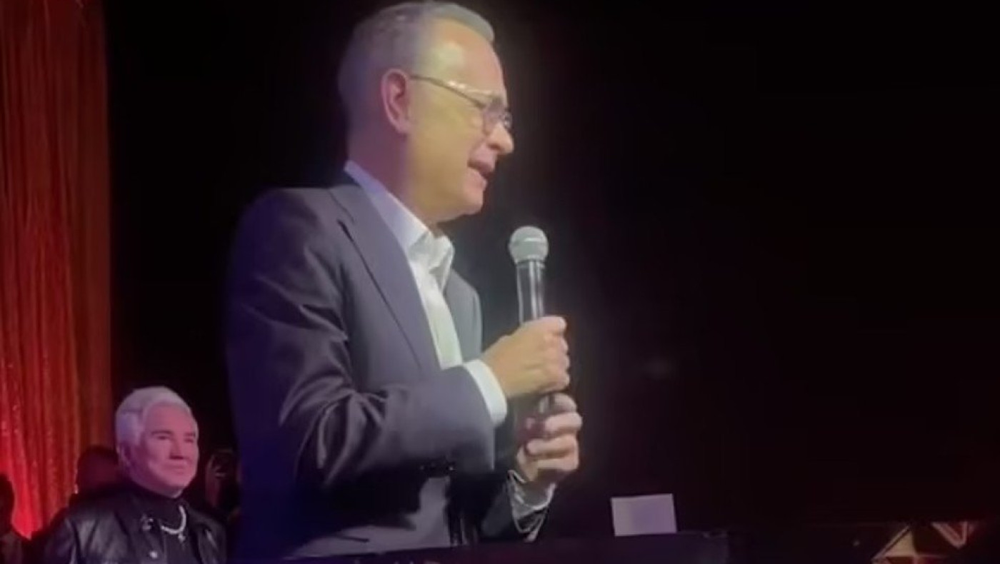 Τομ Χανκς: Έντονη ανησυχία για την υγεία του -Το βίντεο που τον δείχνει να... τρέμει