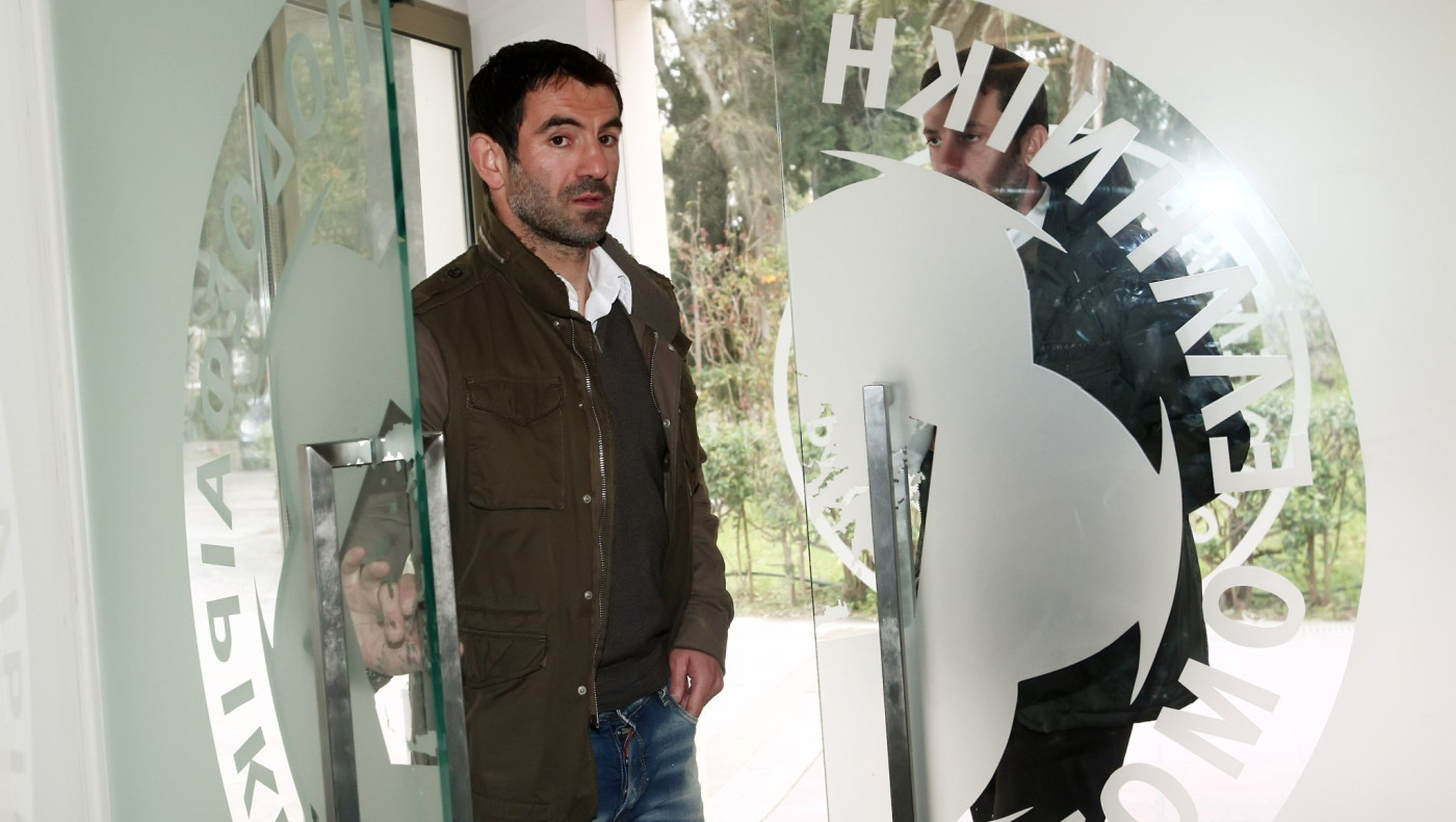 «Σαν να ήμουν απατεώνας»