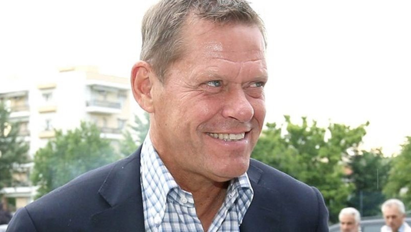 Ποιον κάλεσε και πάλι τηλεφωνικά ο Άρνεσεν   