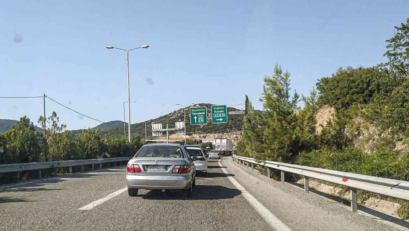 Ελεύθερη διέλευση στα διόδια από Θεσσαλονίκη προς τις παραλίες της Καβάλας για όλο το καλοκαίρι