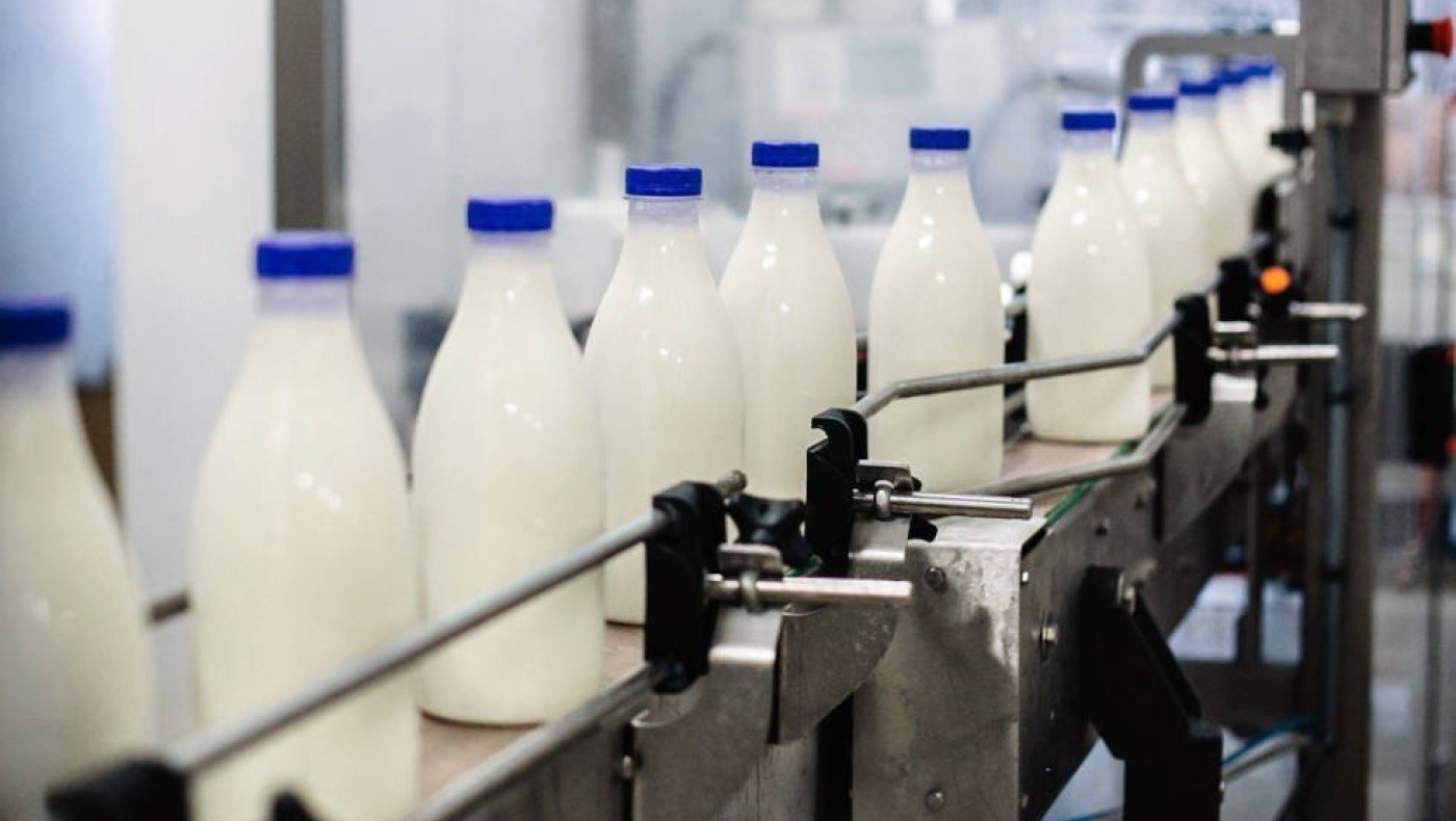 Τιμές πέρα από κάθε λογική στο γάλα