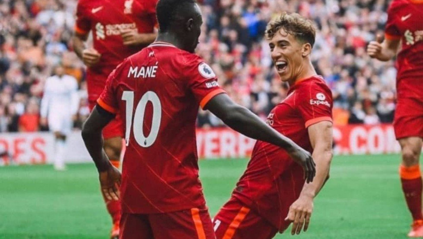 Ο αποχαιρετισμός του Τσιμίκα στον Μανέ