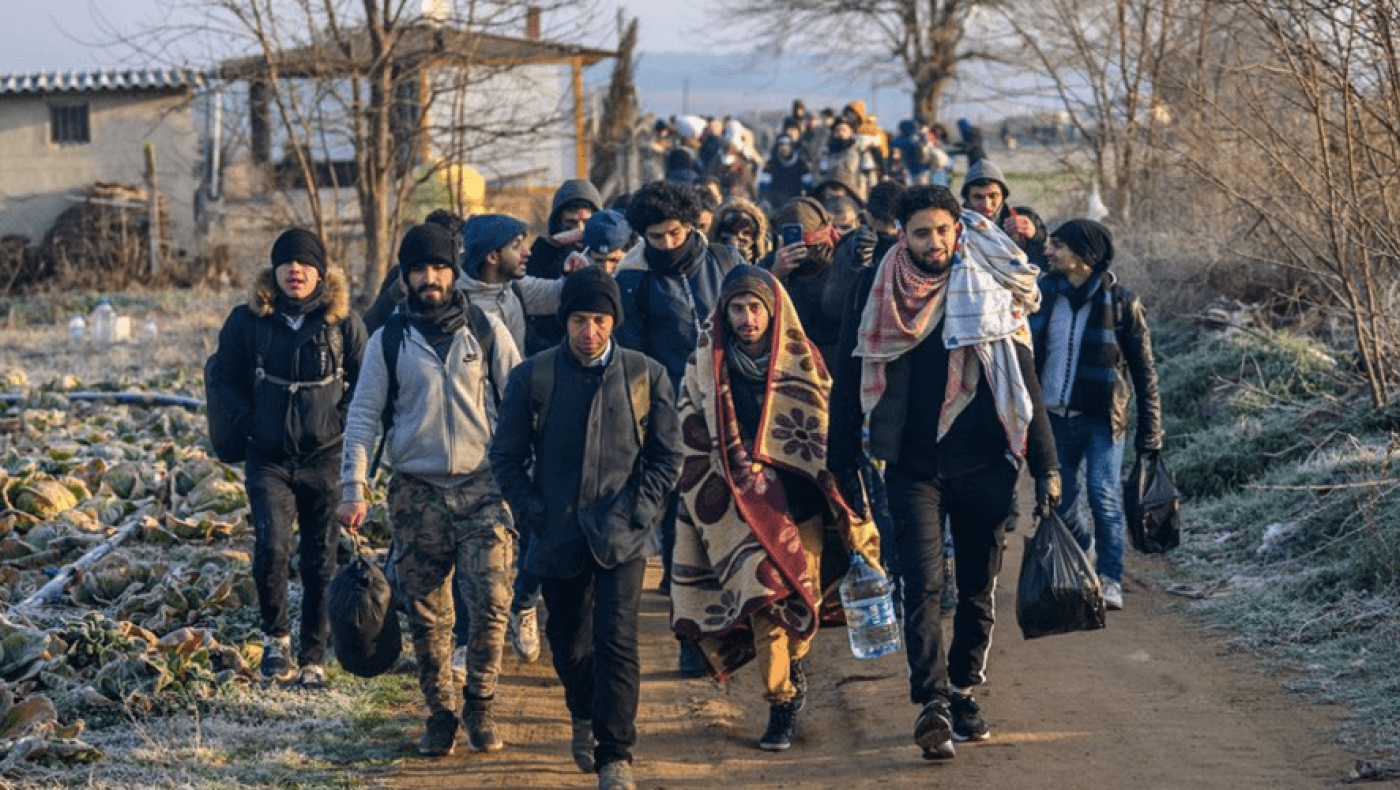 Έβρος: Οι Τούρκοι σπρώχνουν χιλιάδες πρόσφυγες προς την Ελλάδα!