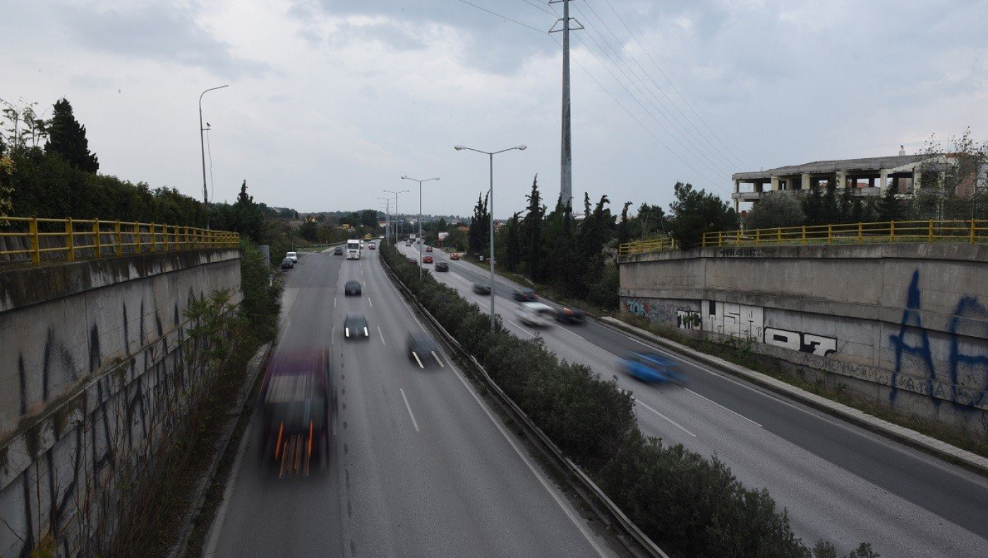 Θεσσαλονίκη: Καραμπόλα δέκα οχημάτων στον Περιφερειακό