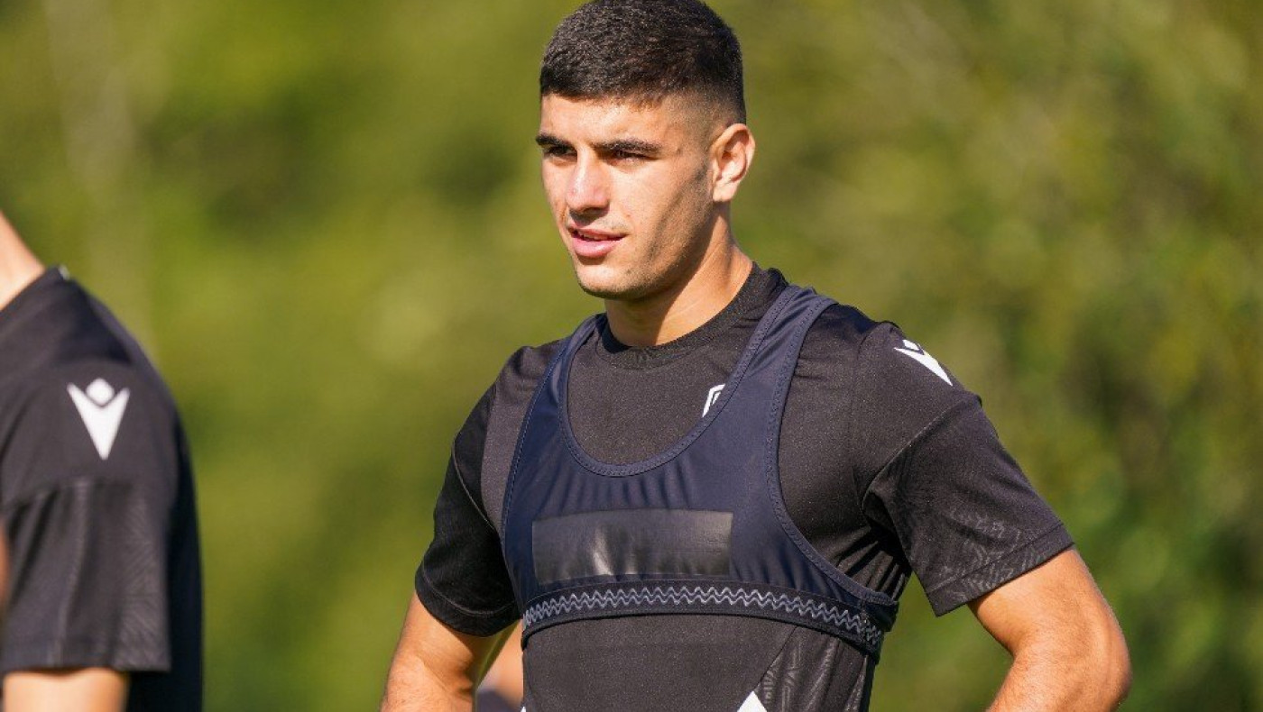 Θέος: «Πολύ καλές προδιαγραφές ο Κουλιεράκης, δυνατός στόπερ ο Τανούλης»