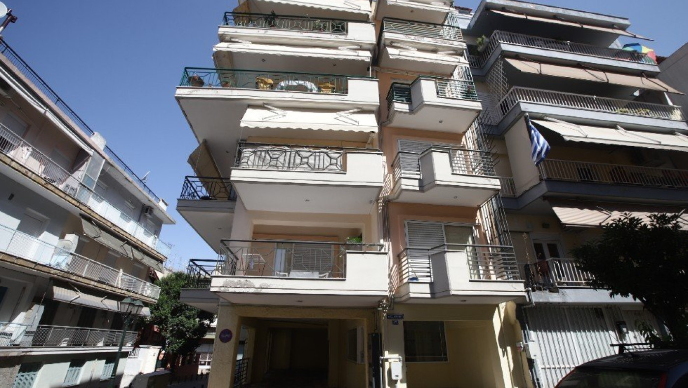 Μητροκτονία στη Θεσσαλονίκη: Προσπάθησε να αποκεφαλίσει τη μητέρα του