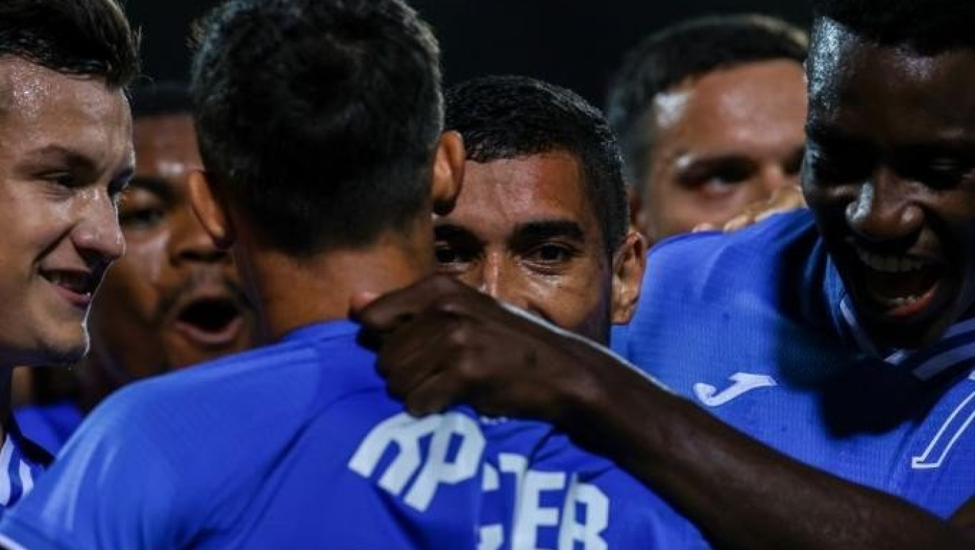 Η Λέφσκι ξέσπασε με πεντάρα!