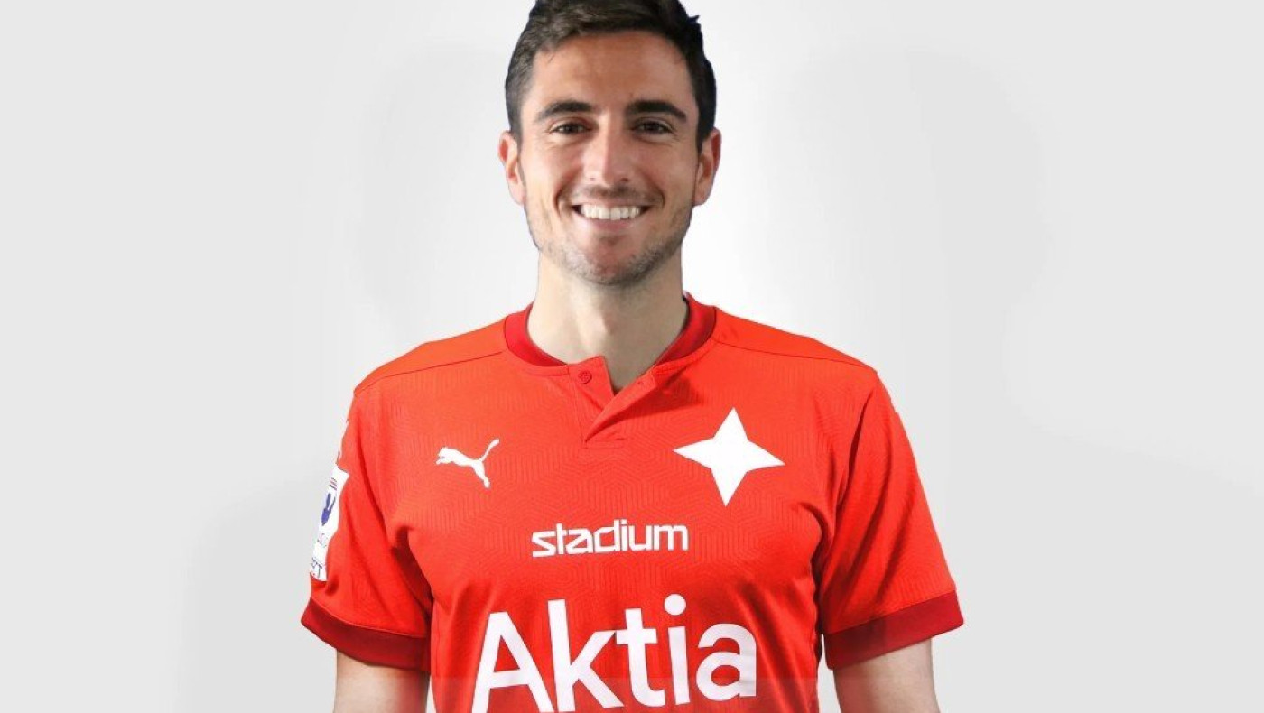 Ο Πίπε Σάεθ αποσύρθηκε από το ποδόσφαιρο για να γίνει δάσκαλος