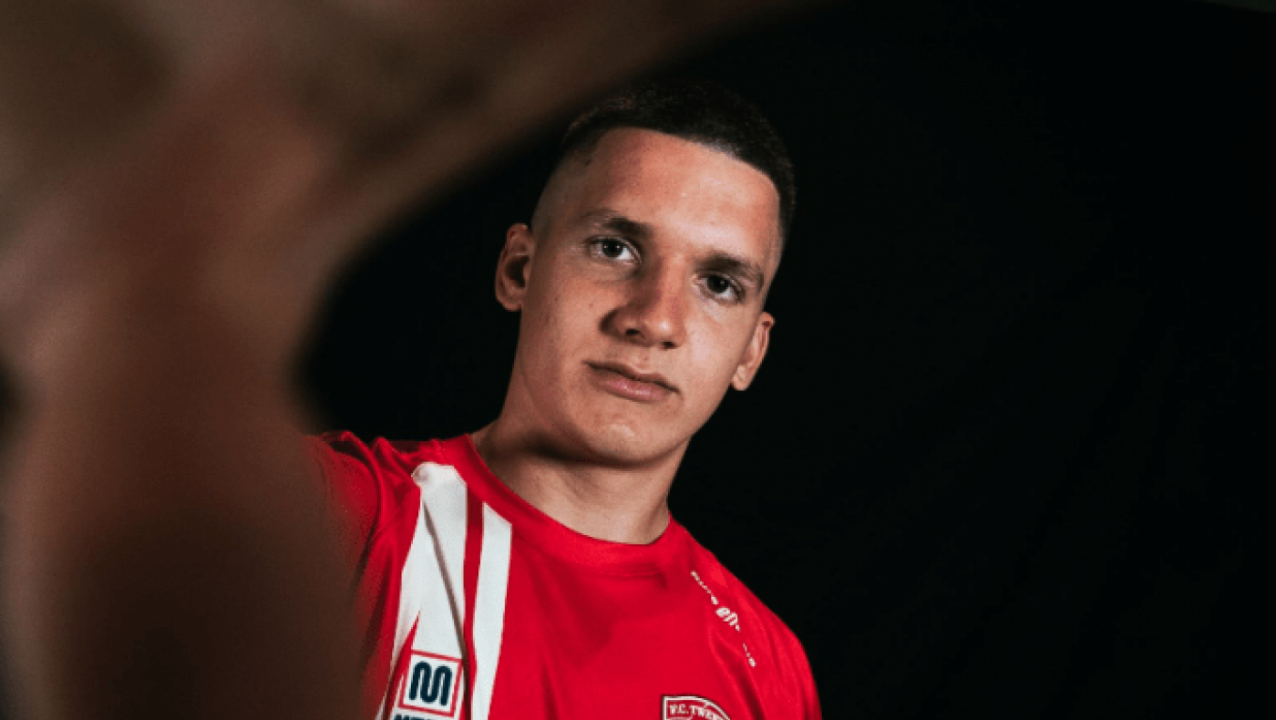 Χρήστος Τζόλης: Αποχώρησε με χτύπημα στο γόνατο στην αναμέτρηση της Τβέντε