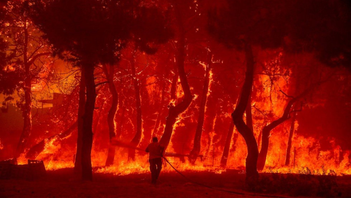 Συνέλαβαν ύποπτο για τη μεγάλη φωτιά στη Θάσο