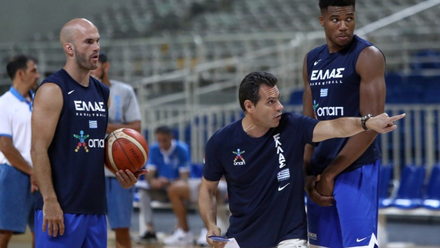 Εθνική Ελλάδας: Ημέρες και ώρες του Ακρόπολις