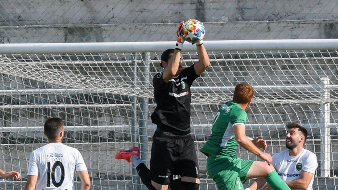 Συνεχίζει με Γουναρίδη κάτω από τα δοκάρια ο Μακεδονικός